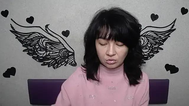 Freechat SelenaFly on StripChat