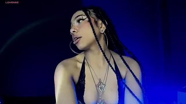 Freechat SexyNaf on StripChat