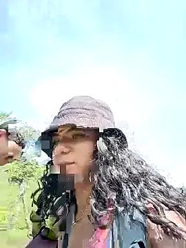 Freechat Simone_Miller on StripChat