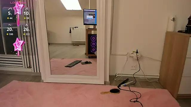 StripChat SinfulStar is Freechat SinfulStar — warm me up nicely, baby