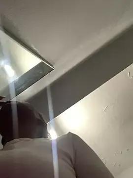 Freechat slimcateee on StripChat