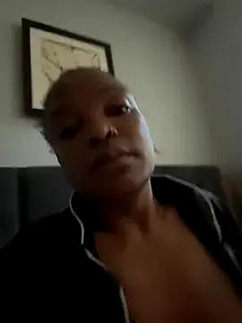 Freechat slimcateee on StripChat