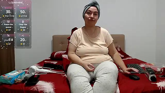 Freechat SpoilHerThick on StripChat