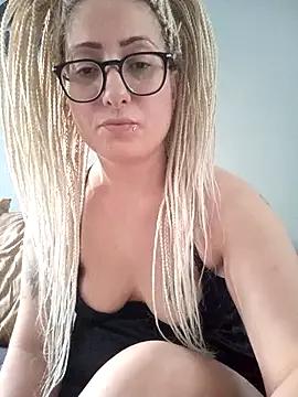 Freechat squirtgame on StripChat