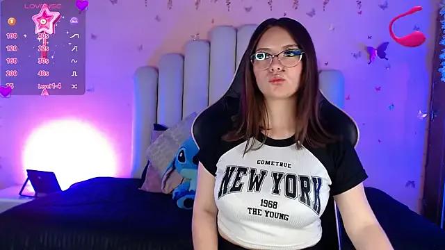 Sweetlu_gh on StripChat 