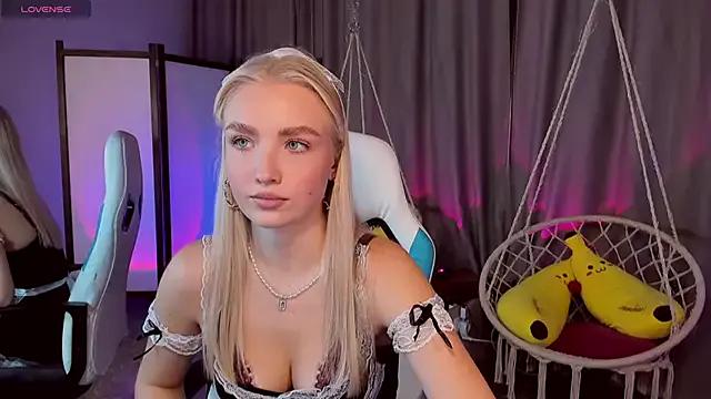 StripChat TessaGrays is Freechat TessaGrays — !!!On a dream vacation!!!