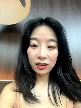 Freechat yourkeer on StripChat