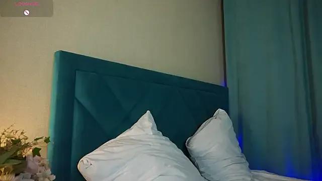 ywixos — take off my shorts