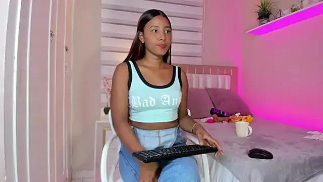 Freechat zoe_sky_ on StripChat