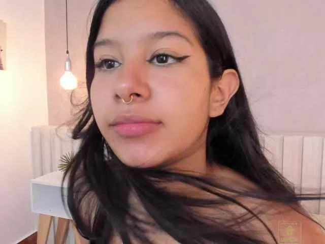 Aida-Moreno on BongaCams 