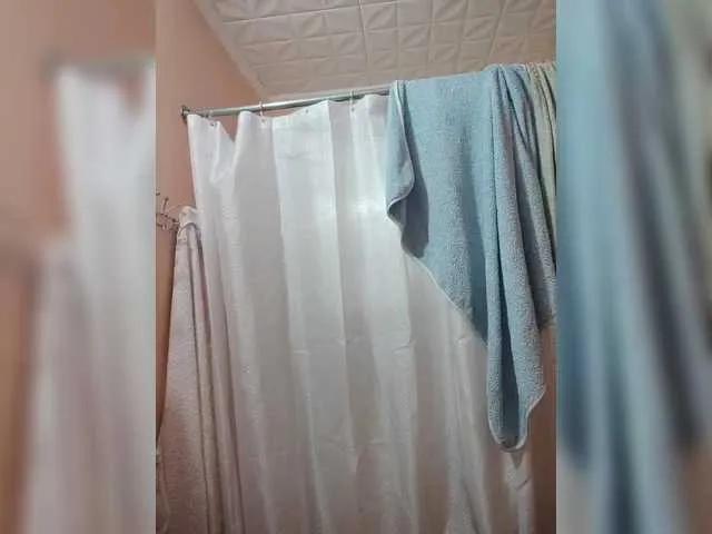 Alinkay on BongaCams