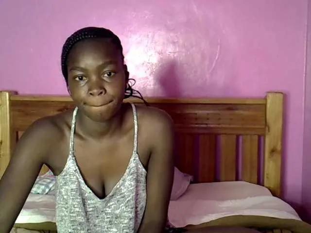 C-trisha on BongaCams
