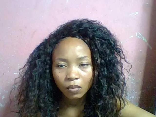Estelahh on BongaCams 