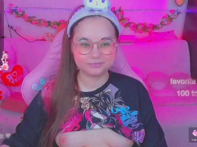 LittleKitsune on BongaCams 