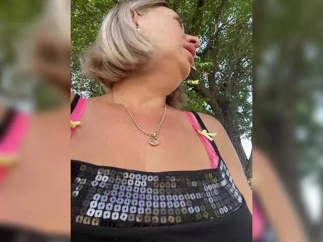 Milena-MilfaXXX on BongaCams