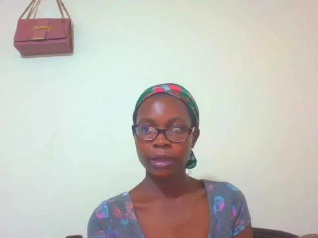 petitehotgirl on BongaCams