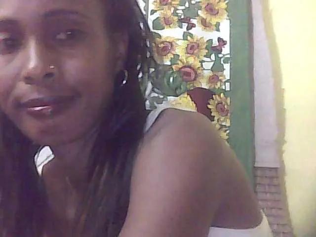Reine2delice on BongaCams