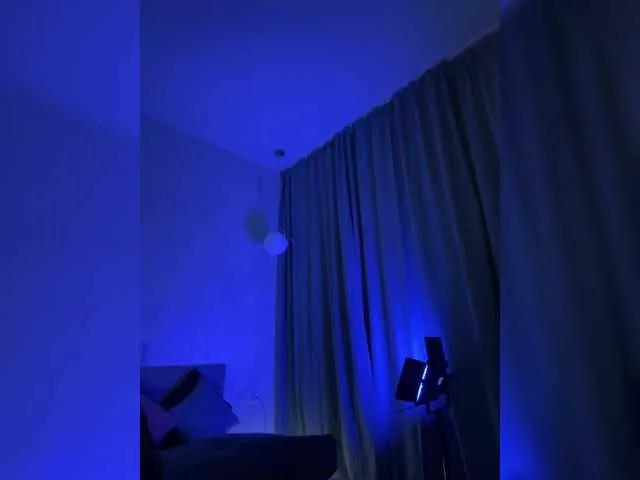 WhoreMira on BongaCams