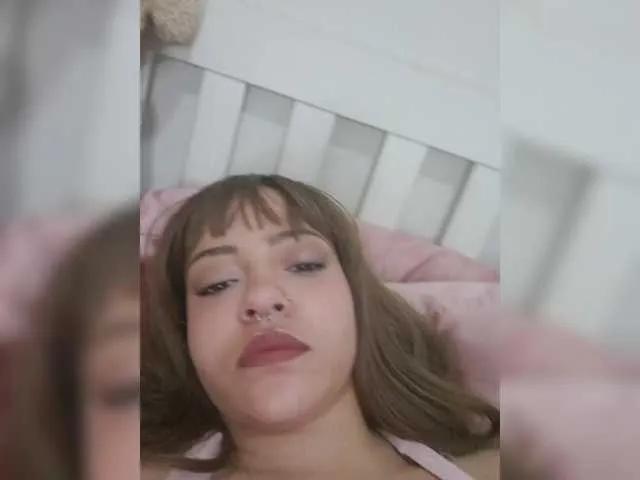 zoe-luna on BongaCams