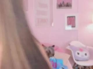 little-natt on CamSoda 