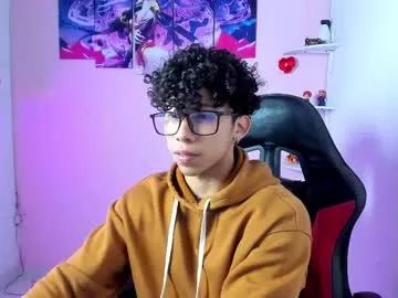 akazaboy on Chaturbate 