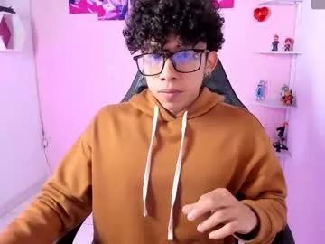 akazaboy on Chaturbate 