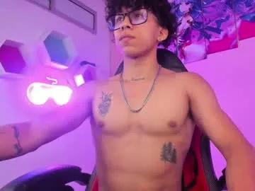 akazaboy on Chaturbate 