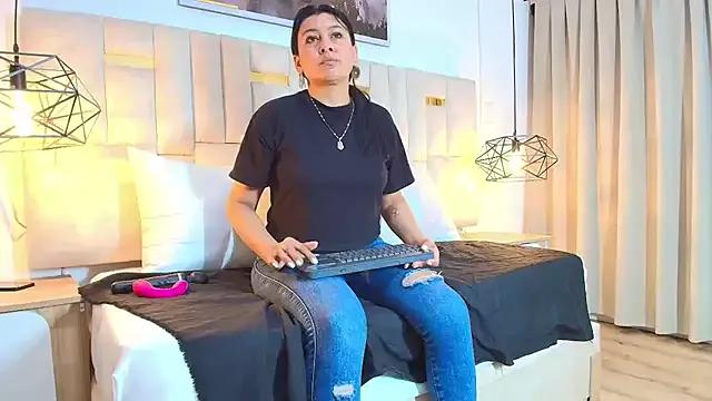 Agatha_Manson on StripChat 