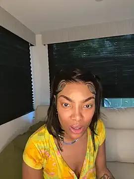 butterflybootyy on StripChat 