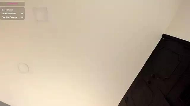Catty_Foxx on StripChat 