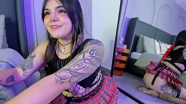 DakkotaBluee on StripChat 