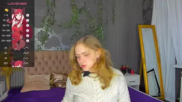 DellaRowe on StripChat 