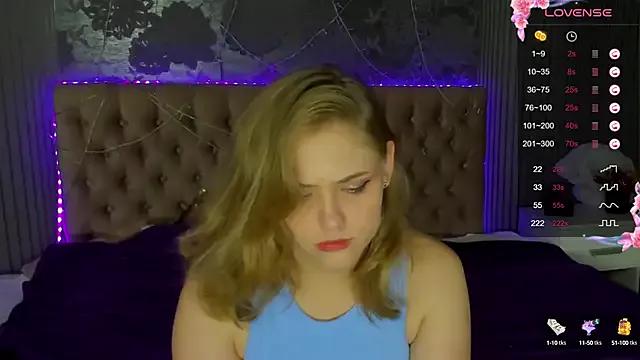 DellaRowe on StripChat 