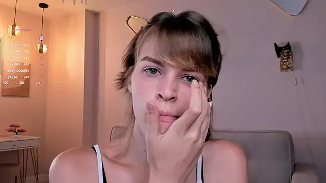 EleneButton on StripChat 