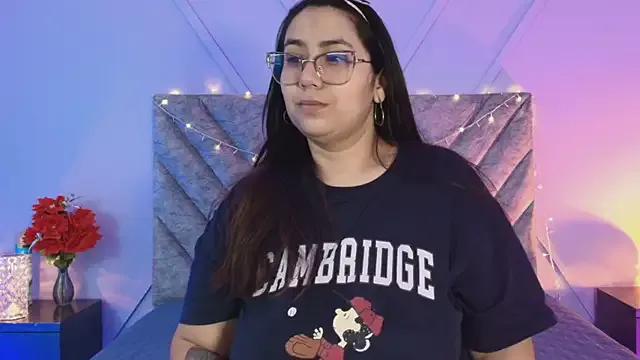 emmajohnss on StripChat 