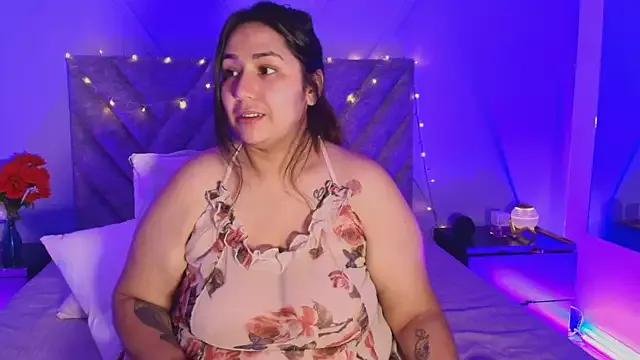 emmajohnss on StripChat 