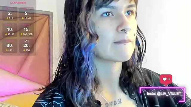 EvaViulet on StripChat