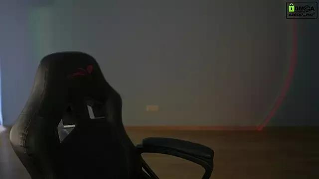 greeny_mat on StripChat 