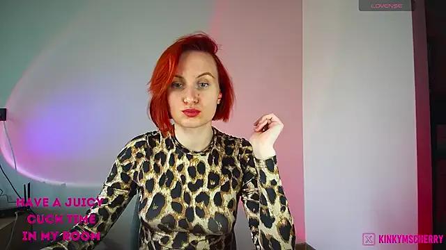 KinkyMissCherry on StripChat 