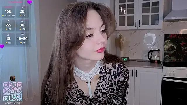 LitttleKate on StripChat 