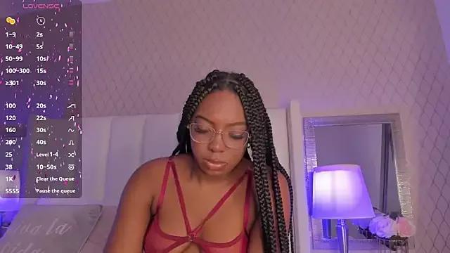 MayaaCardenas on StripChat 