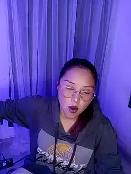 Moon_Nyx on StripChat
