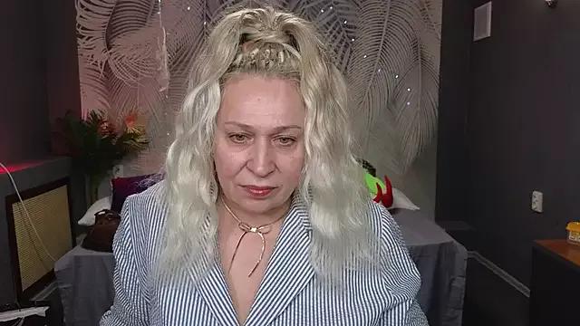 Penelope_Pinky on StripChat 