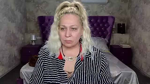 Penelope_Pinky on StripChat 
