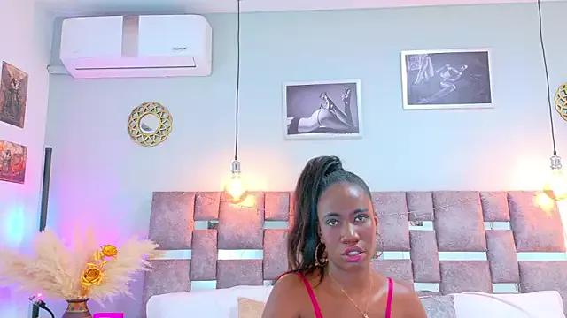 ROSSIE_CAMERON on StripChat 