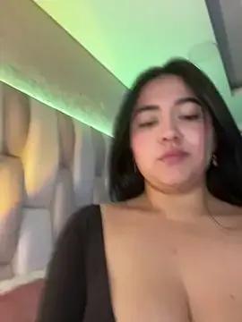 Sara__collins__ on StripChat 