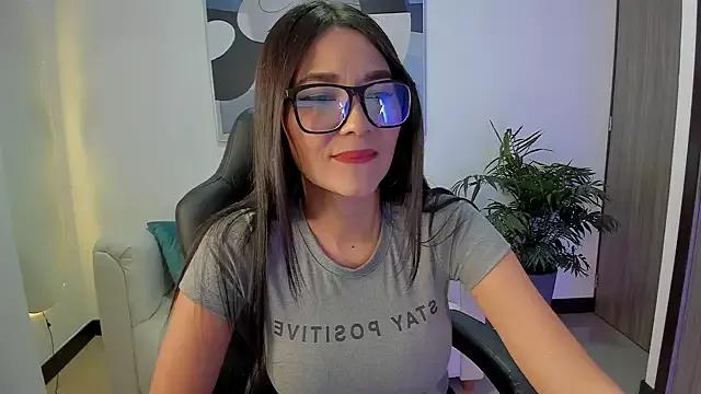 SaraParker_ on StripChat 