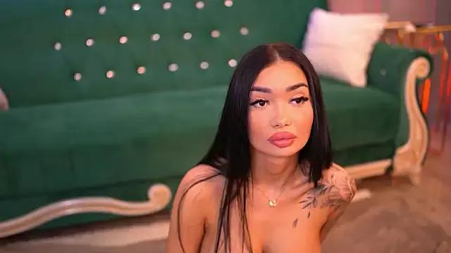 SashaFerrera on StripChat 