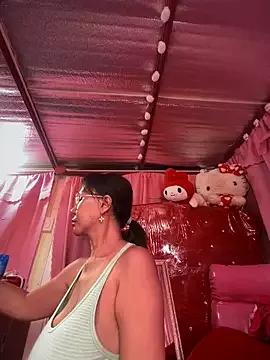 sweetieme on StripChat 