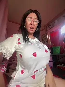 sweetieme on StripChat 